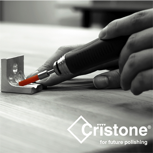 CBRx-520 cristone fiberborste in action